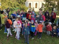 Pola Nadziei - sadzenie cebulek żonkili
